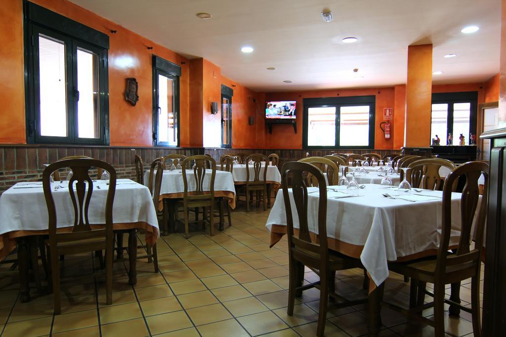 Hotel Rural Hojaranzos Tejeda Del Tietar Ngoại thất bức ảnh