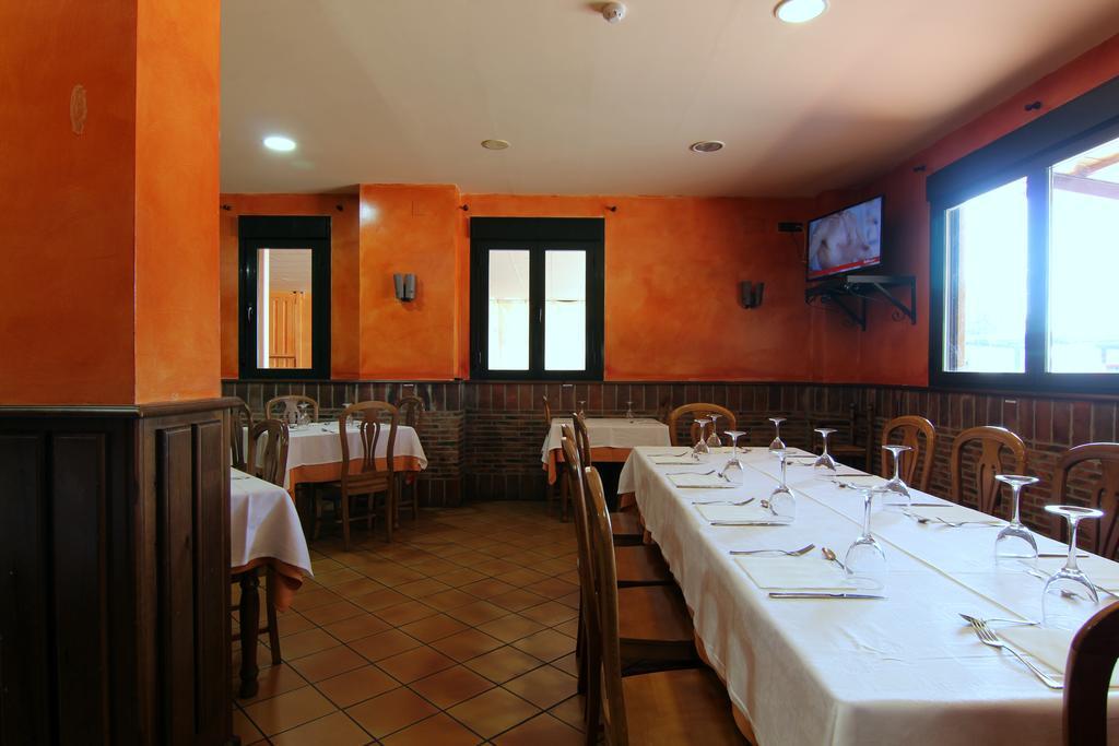 Hotel Rural Hojaranzos Tejeda Del Tietar Ngoại thất bức ảnh