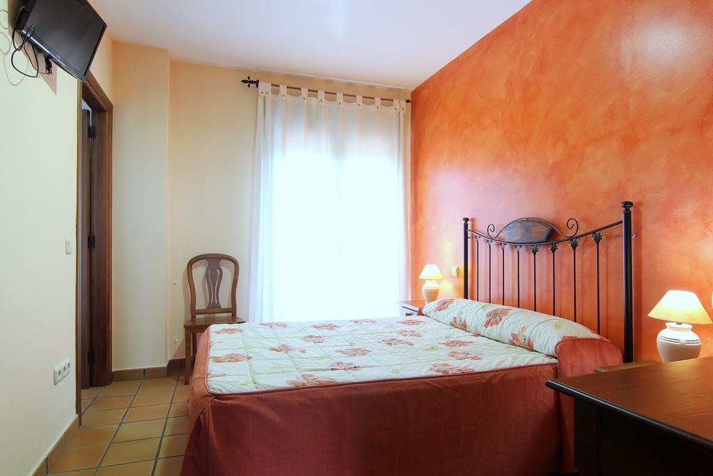 Hotel Rural Hojaranzos Tejeda Del Tietar Ngoại thất bức ảnh