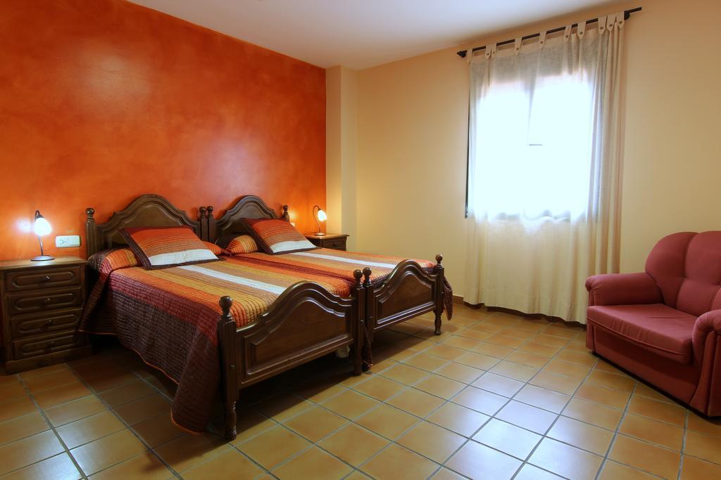 Hotel Rural Hojaranzos Tejeda Del Tietar Ngoại thất bức ảnh